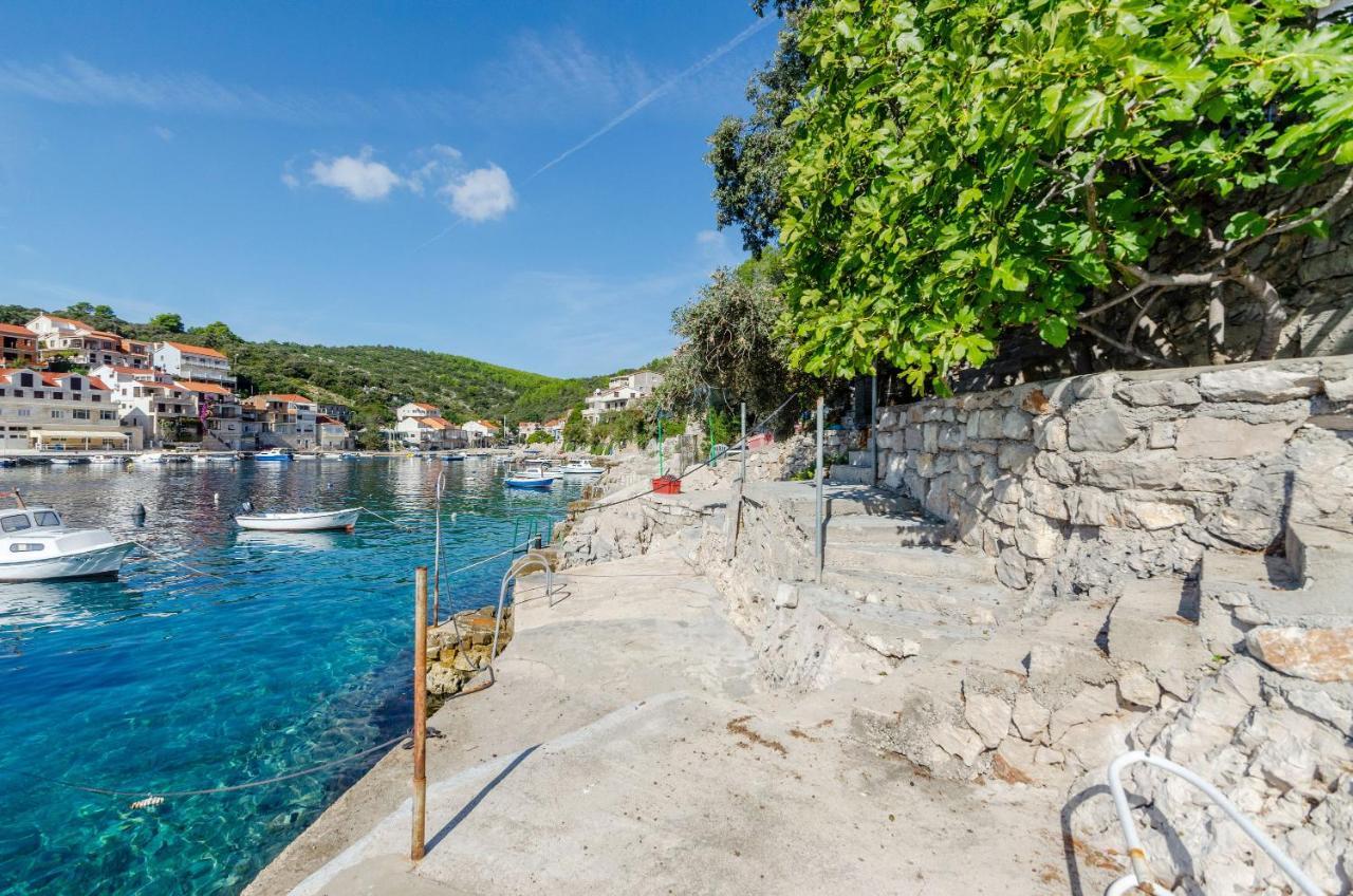 Apartmani Juraj Zavalatica Luaran gambar