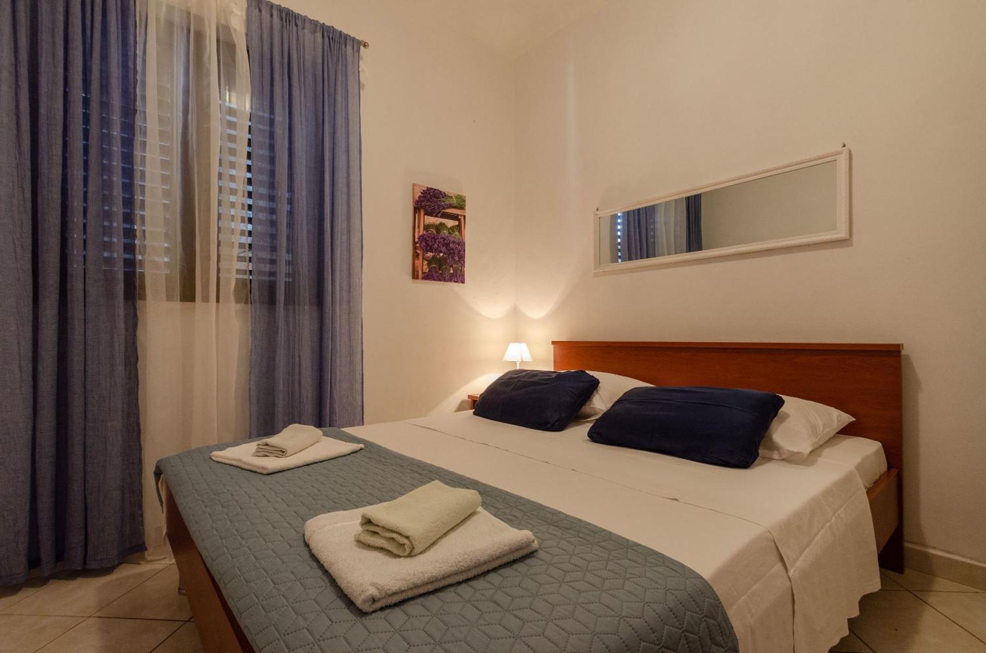 Apartmani Juraj Zavalatica Bilik gambar