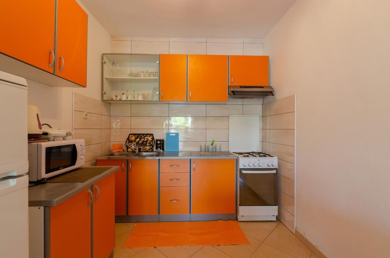 Apartmani Juraj Zavalatica Luaran gambar