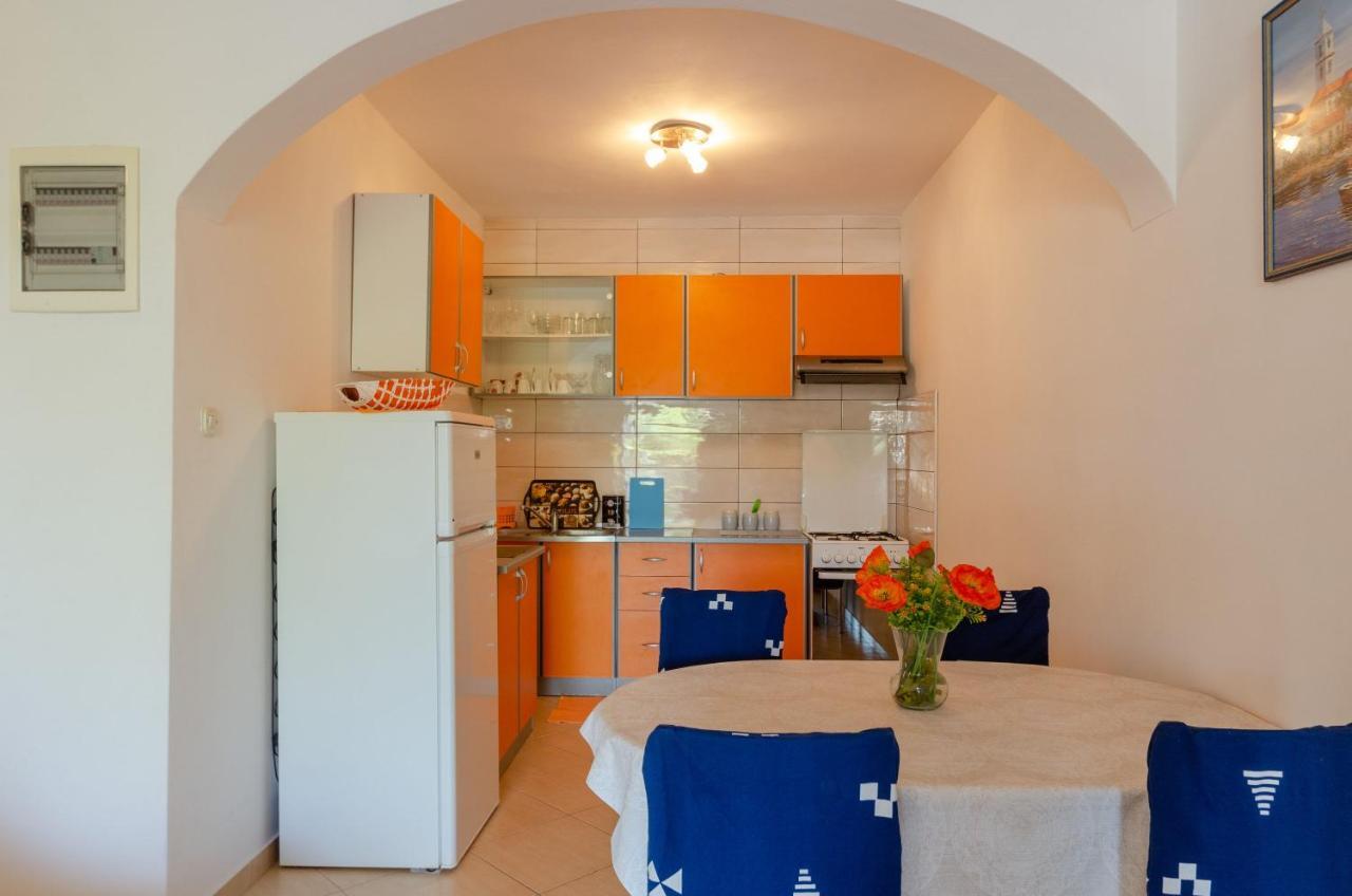 Apartmani Juraj Zavalatica Luaran gambar